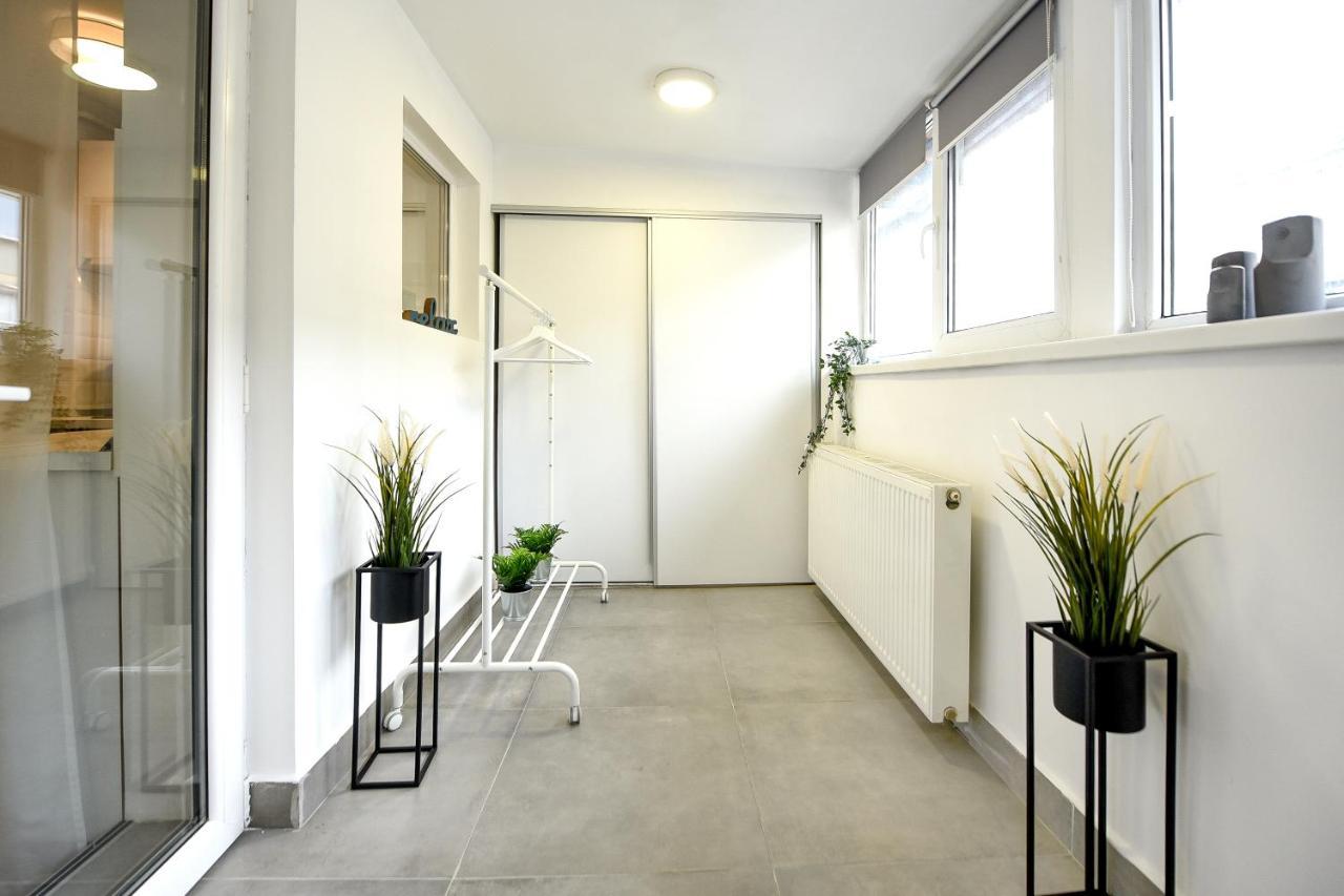 Spacious 1Br In The City Center - Amazing For Extended Stays Βουκουρέστι Εξωτερικό φωτογραφία